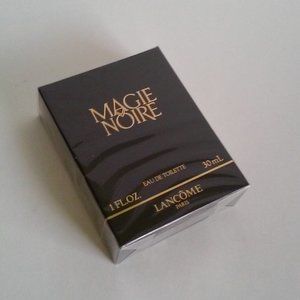 Lancome -  Magie Noire Eau de Toilette - 30 ml / 1.0 oz  Vintage !!!  Mid-90's